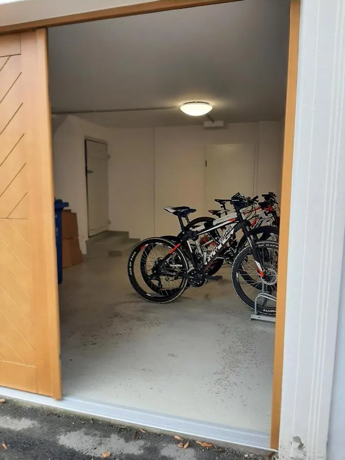 Zentrale Lage I Historisch I Parkplatz I Fahrradkeller Appartement Straubing
